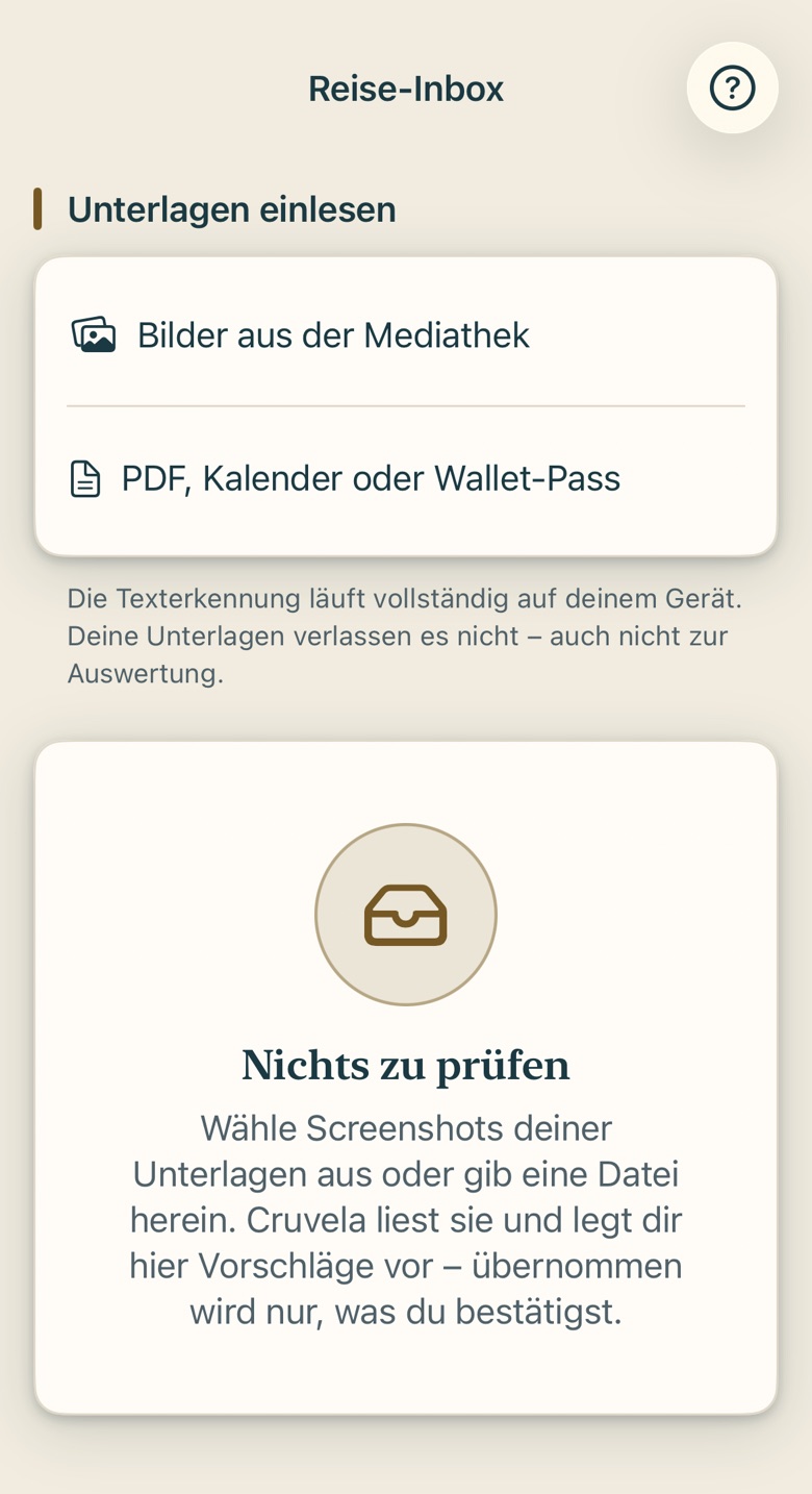 Bildschirm von Cruvela. Hier siehst du je Eingang, was es ist und wie viele Seiten zählen. Du kannst Uninteressantes verwerfen, bevor Cruvela es auswertet – gerade bei einem PDF mit vierzig Seiten Beförderungsbedingungen lohnt das.